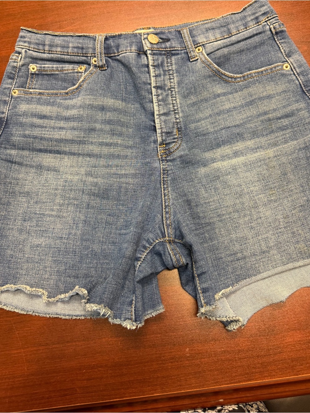 Jessica Simpson Women’s Size 10/30 High Waist Midi Denim Shorts Raw Hem Blue